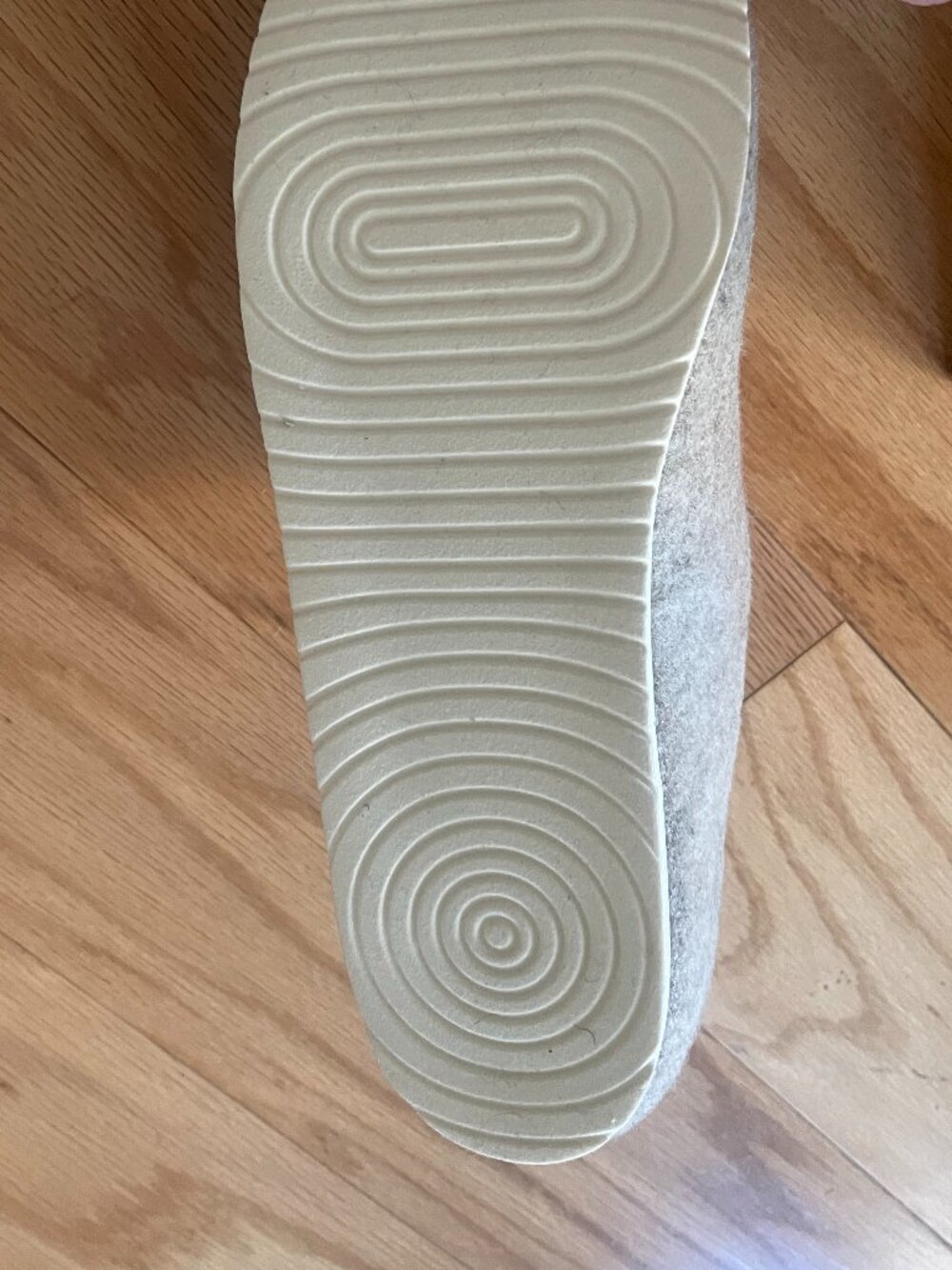 NEW!!! allbirds indoor/outdoor slippers - Picture 4 of 5
